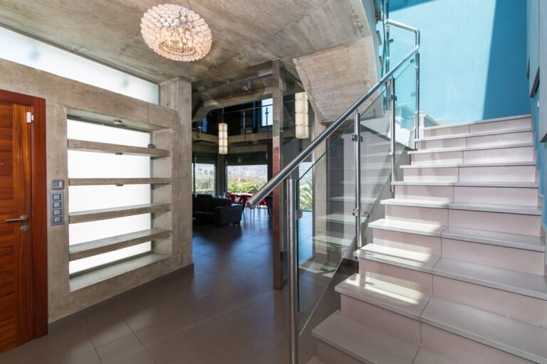 Glass Railing Hardware for Staircases