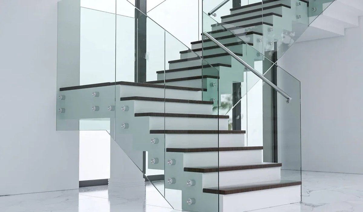 Glass Balustrade vs. Cable Railing